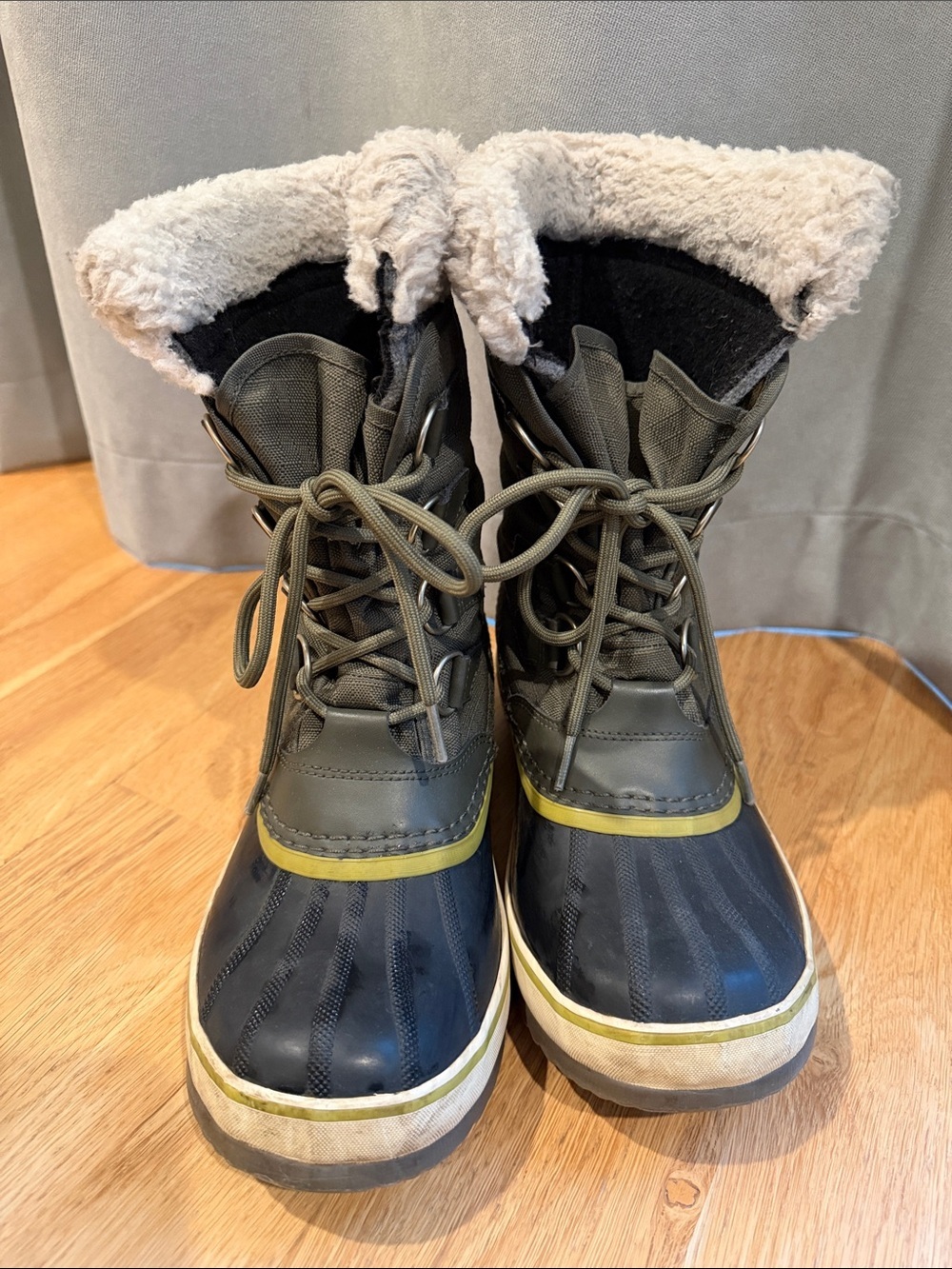 Sorel Winter Carnival Waterproof Boots Women’s 7.5